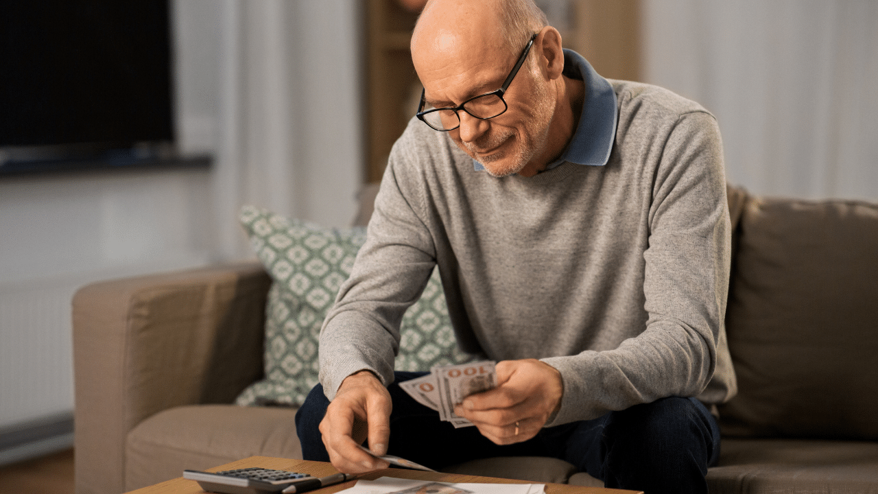 Read more about the article My Aging Parent Won’t Stop Giving Money to A Scammer. What Can I Do?